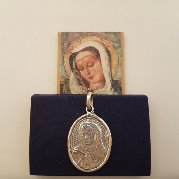 Virgen de Guadalupe oval (plata Mater)