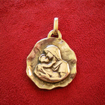 María con el Niño martele (plata Mater)