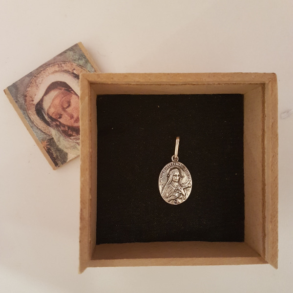 Santa Teresita de Lisieux (plata 900)