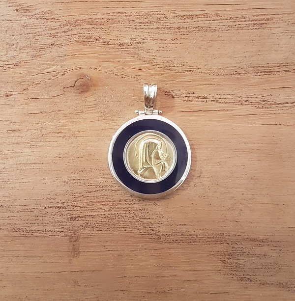 San Benito (plata, oro y esmalte)